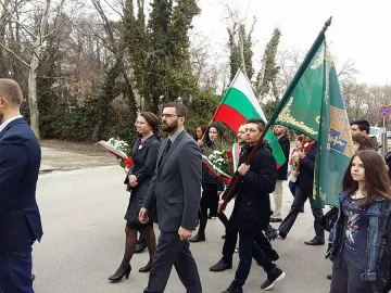 3000 стихотворения раздаде БСП в Силистра