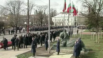 Празнични салюти разтърсиха София