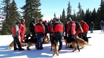 Спасиха французи, изгубени в Балкана