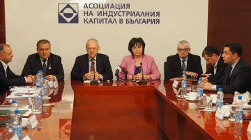 БСП и работодателите против новия план „Юнкер”