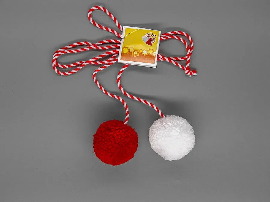 Търново протестира срещу китайските мартеници