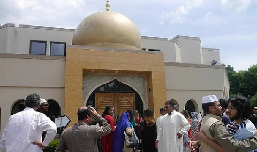 Затвориха радикална джамия в Берлин