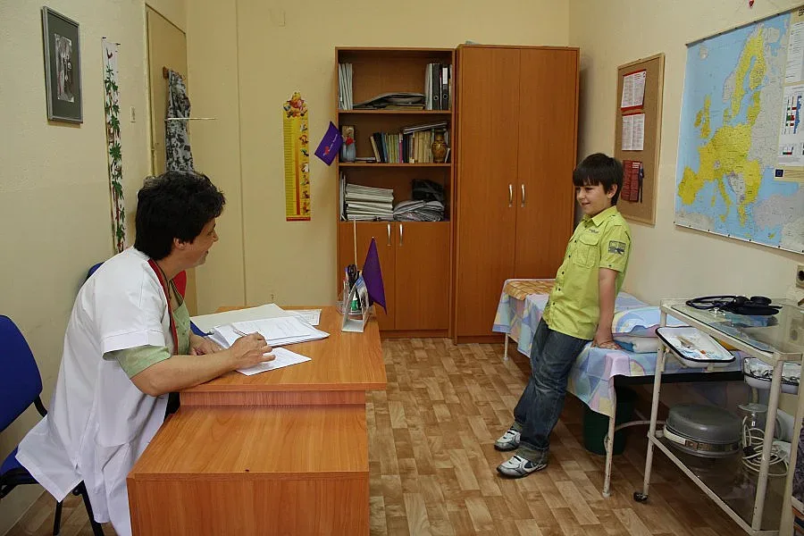 200 млн. струва връщането на лекарите в училищата