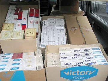 Полицаи свили цигари за 2,3 млн. лева