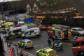 Кошмар! Кола се вряза в хора и в Лондон