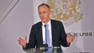 Просветният министър с голяма новина на старта на учебната година