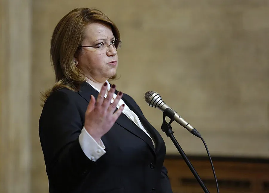 Златева: Ако няма редовен кабинет след вота, ще излъчим еврокомисар