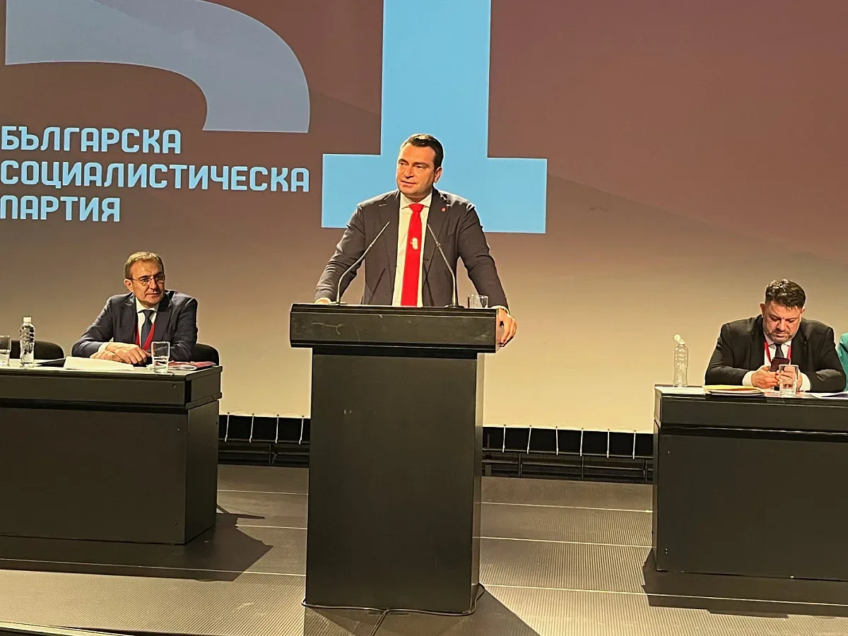 Паргов нажежи конгреса. Председателят на БСП не трябва да е министър