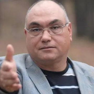 Съдия го отнесе заради Кузов