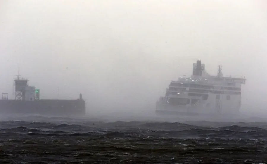 Силна буря удари Великобритания 