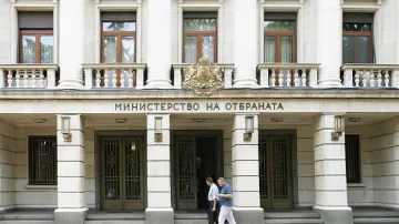 Италианци ни пазят небето