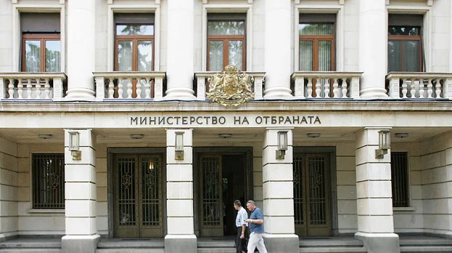 Италианци ни пазят небето