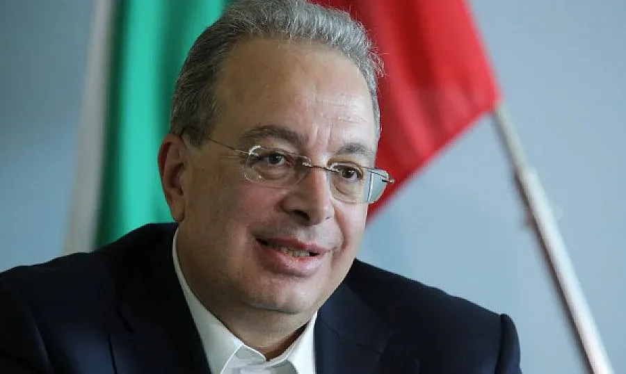 Да не пречим на младите да остават в България