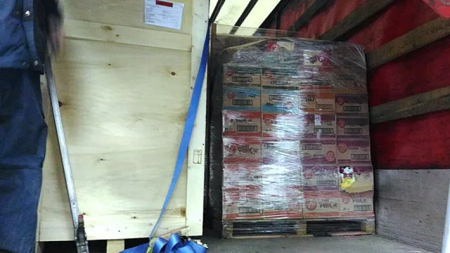 Митничари хванаха тютюн в кашони с кроасани