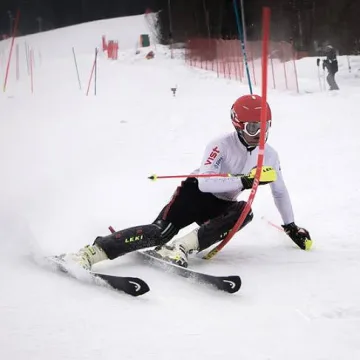 Камен с отличие от квалификацията