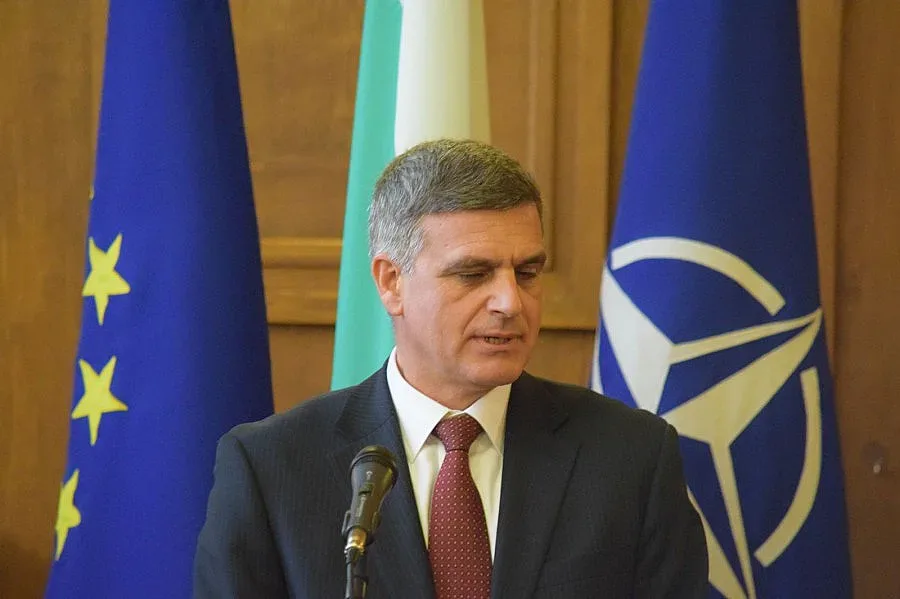 Вицепримерът Янев: Ако няма машини ще се гласува на хартия