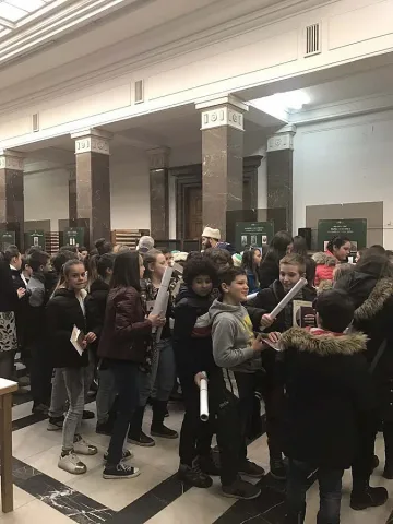 НА ЖИВО! Стотици ученици на открит урок по родолюбие