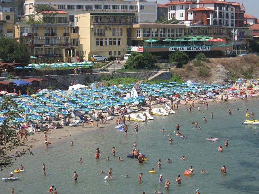 3 месеца по-рано: Хотелите ни пълни за лятото