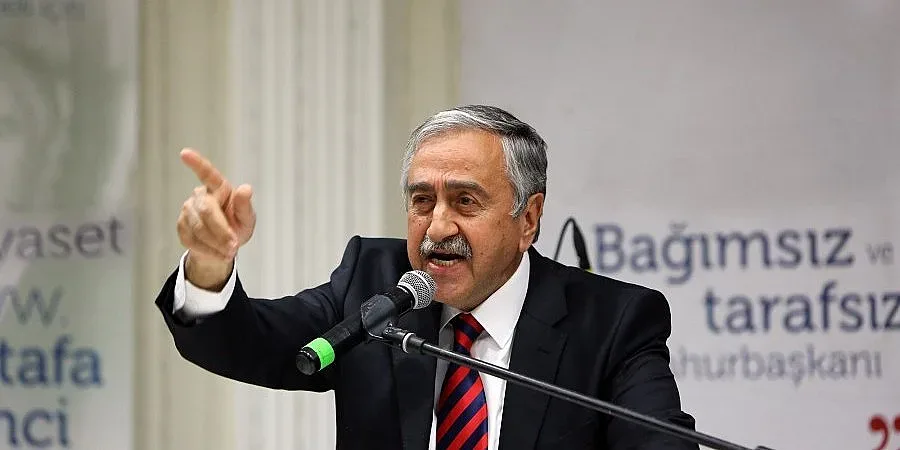 Скандал на преговорите за Кипър