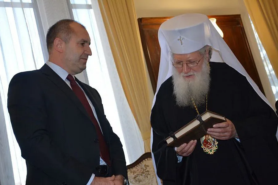 Неофит към президента: Търсете полезното за народа във всичките си дела