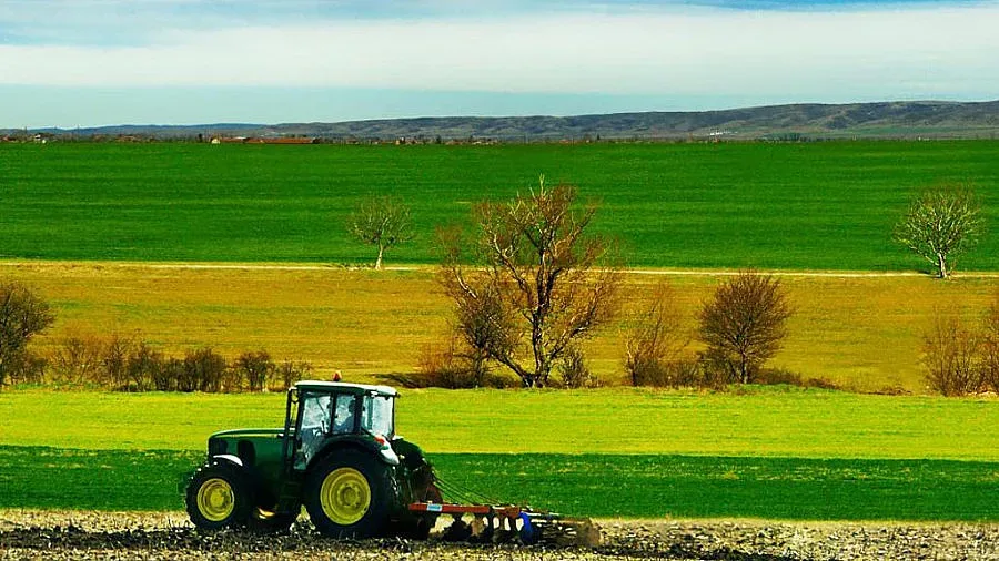 Пишат нови правила за нивите