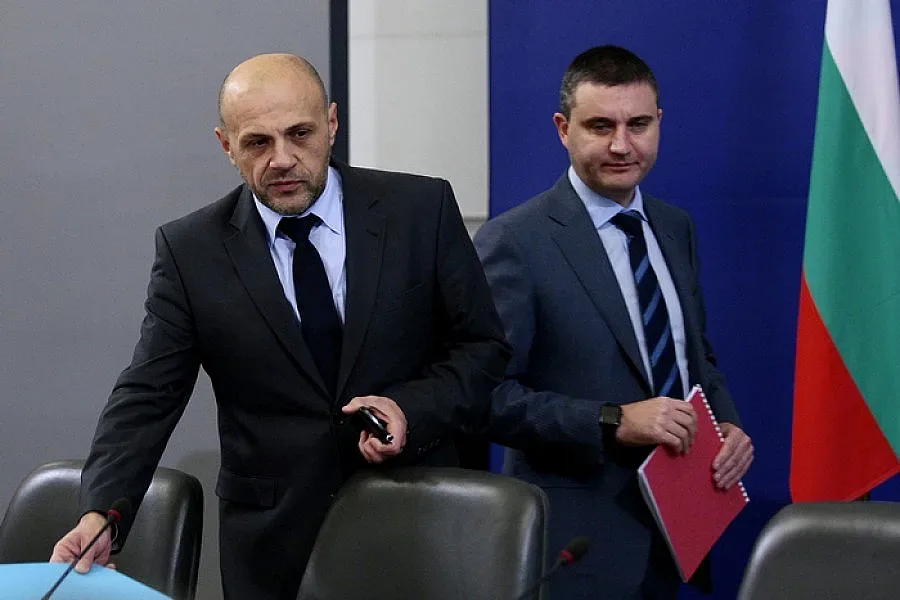 Горанов и Дончев също в по две листи