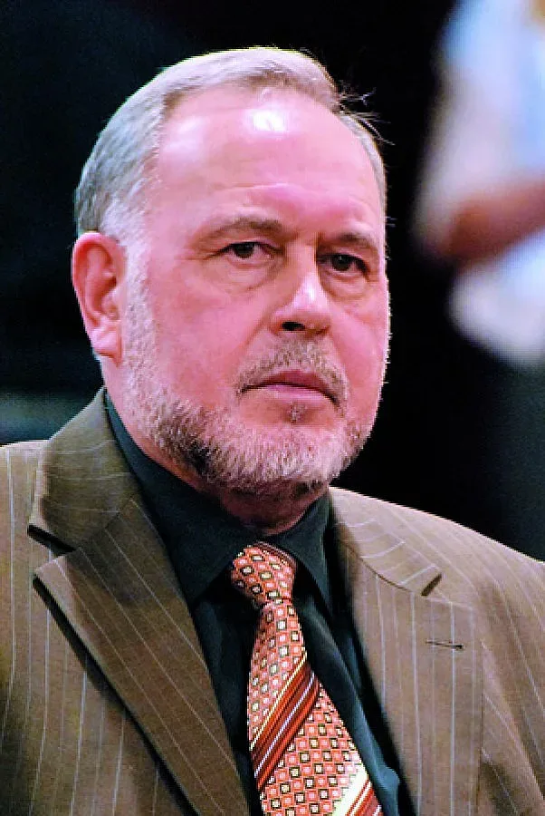 Важното е да не си  свързан с чужда ДС