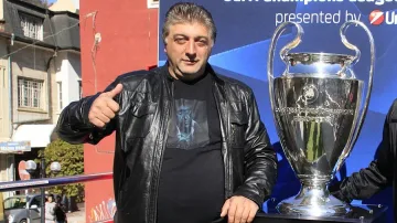 Почетоха Туньо с плоча 