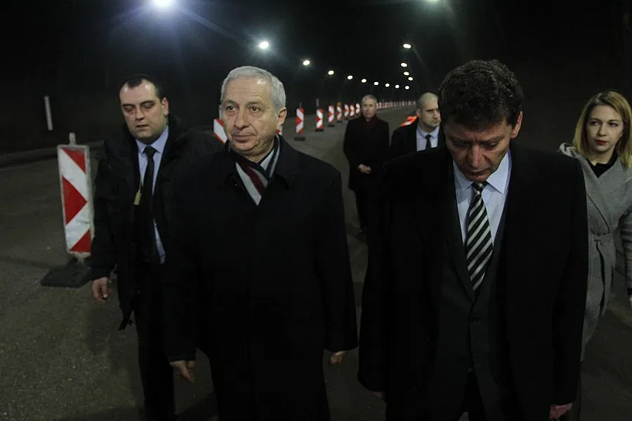 Герджиков кани работниците от "Ечемишка" на Дондуков 1