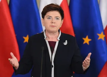 Полският премиер пострада в катастрофа