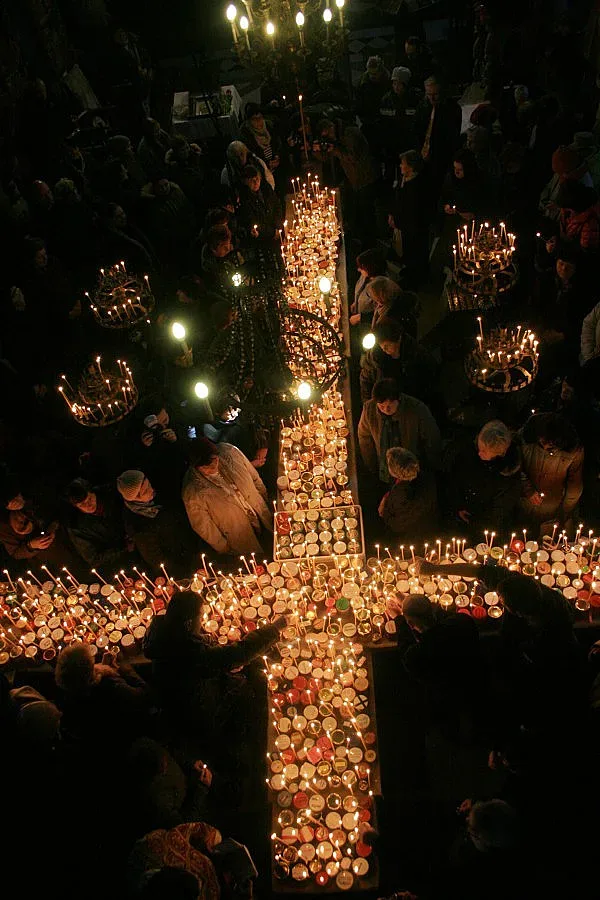 Цяло село празнува свети Харалампий