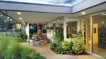 $2,56 млн. за къща в Пасадена