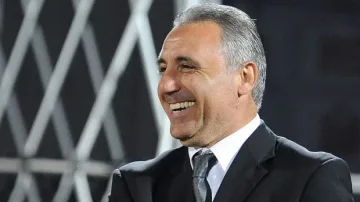 Стоичков навършва днес 51 години!