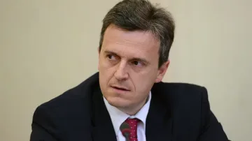 Министър иска обяснение за тока и парното в София