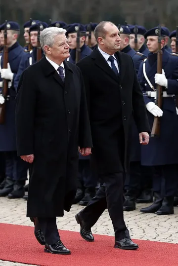 Радев към Гаук: Без Шенген трудно се пазят граници