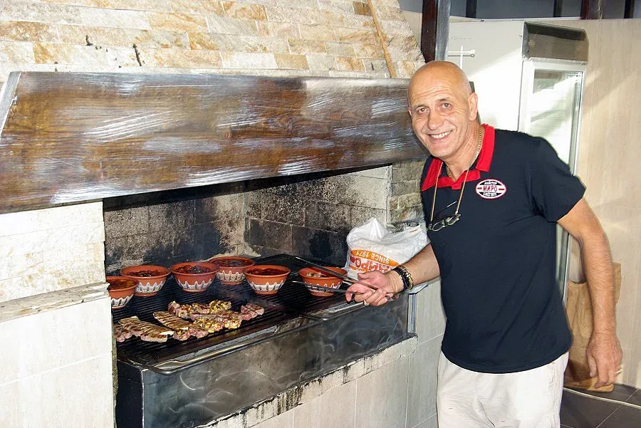 200 готвачи въртят скара за Балканския бал