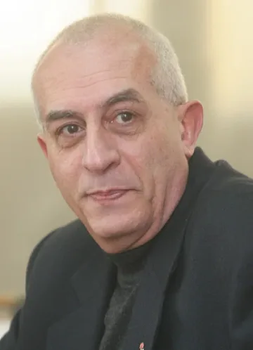 БСП тръгна след победителя Нинова