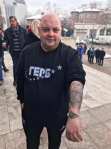 Пловдивчанин си татуира Борисов на ръката