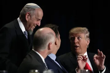 Тръмп връща църквата в политиката