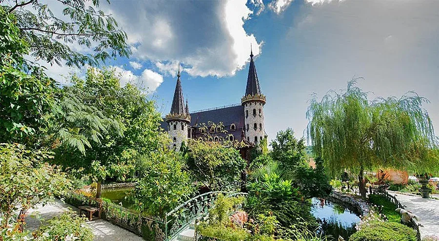 Българският Замък води в международна класация „Най-добри световни дестинации"