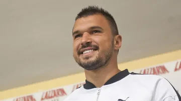 Ясен Петров иска Божинов в отбора си