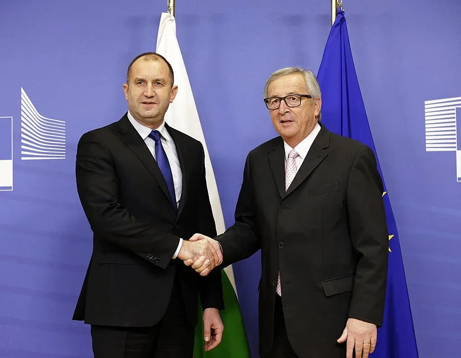 Юнкер иска от България жена за комисар