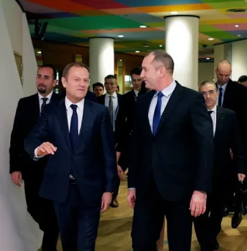 Туск обеща на Радев по-голяма помощ за опазване на границите