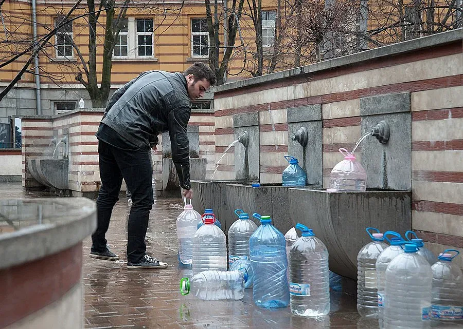 София без минерална вода за 30 минути