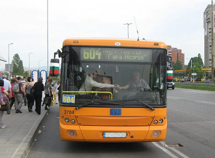 Шофьор блокира столичен квартал