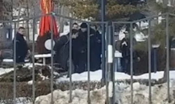 Полицията: Няма бити край НДК