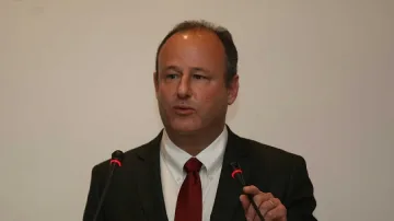 САЩ няма да отменя визите за българи, поне засега