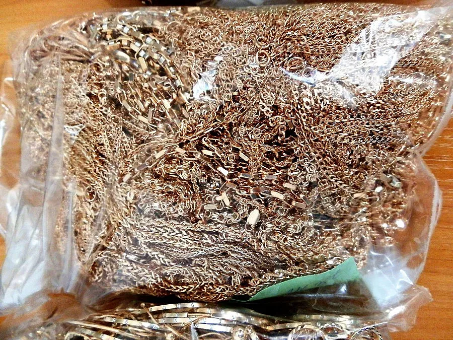 Митничари хванаха злато за 52 000 лв.