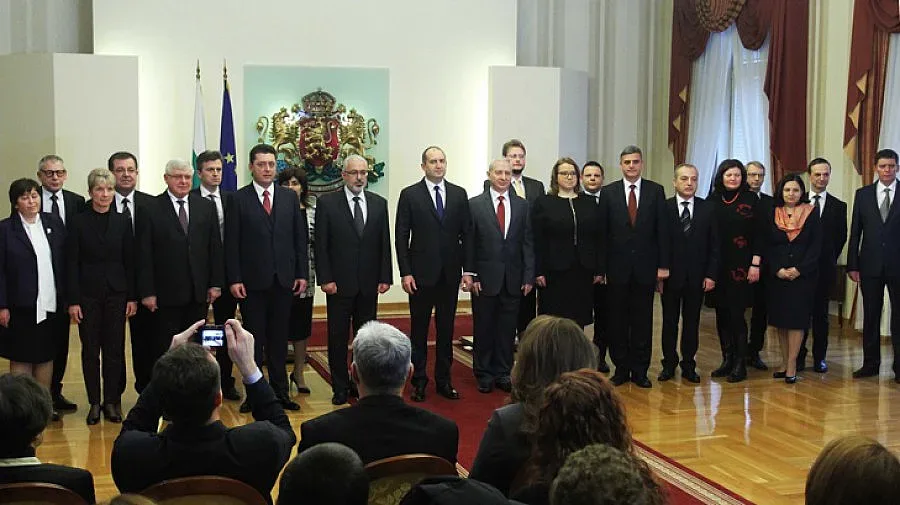 Радев: Служебното правителство не трябва да допусне изборни манипулации