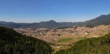 Велинград спира течовете